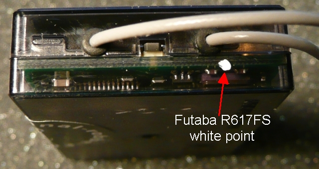 2009-01-01-futaba-r617fs-white-point.jpg